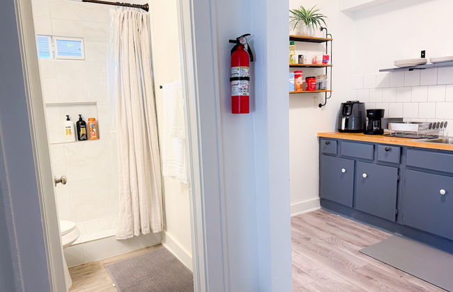 Renovated 2BR Near Paseo With Wifi Smart TV 31B - Photo 12