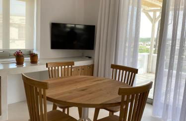 LAINI LUXURY SUITES - Photo 61