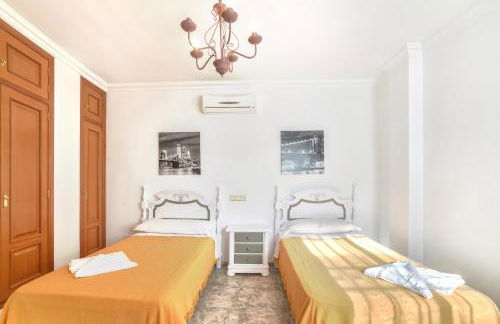 Villa Garrofer - PlusHolidays - Photo 20