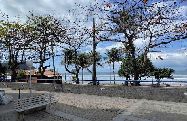 Pé na areia do Guarujá - Praia do Tombo (F) - Foto 50