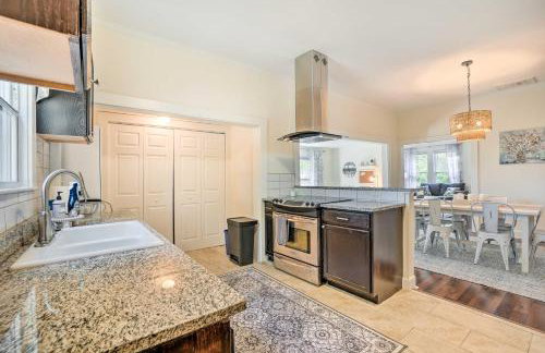 Historic Tarpon Springs Abode about 3 Mi to Beach - Foto 13