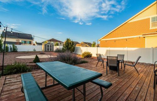 Spacious Family Getaway Near Downtown - Foto 32