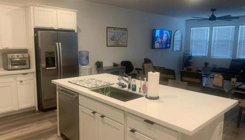 Walking on water street - Foto 1