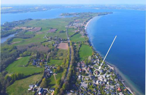 Seeblick II - gemütliche 60qm - ganzes Haus - 50m zum Naturstrand - mit Terrasse und großem Garten - Foto 2