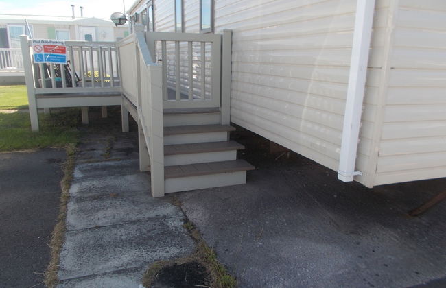 3 Bed Caravan - Sleeps 8 - Wifi - Parking - Foto 13
