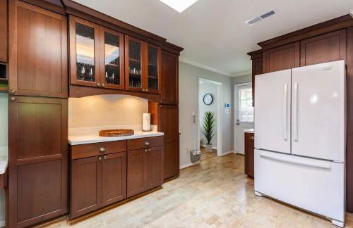 Southern Charm 2BR Greensboro Nest - Foto 36