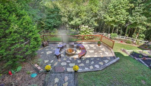 Chateau Relaxeau Breathtaking Spacious Mountain Home on Paved Road - Foto 3