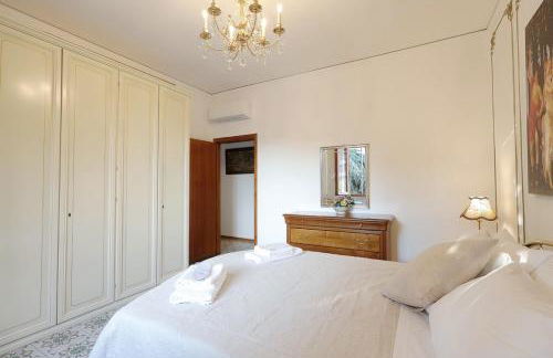 Near Airport and City Center - Foto 3