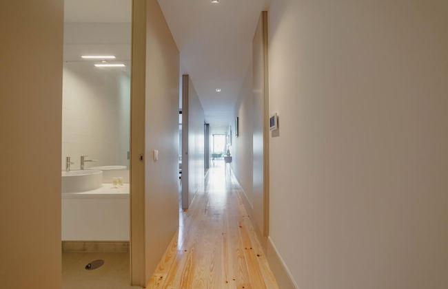 Legacy Oporto Premium Apartment B by Vacationy - Photo 9