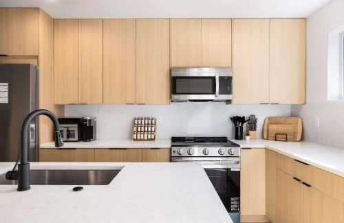 2025 Modern 2BR Home Near Sea-Tac & Boeing - Foto 3