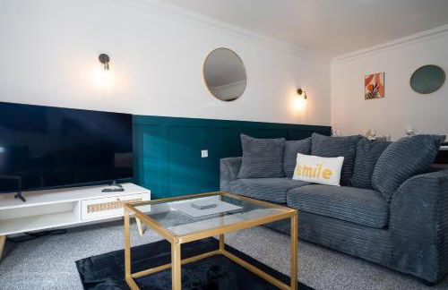 Runway Hse Luxe 5 Bed, with King sized Beds, next to Aiport & NEC, JLR 5 mins - Foto 3