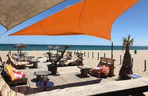 Studio Cabine 4 Pers, Terrasse, Parking Privé, Proche Plage et Commerces, La Franqui - FR-1-81-585 - Foto 10