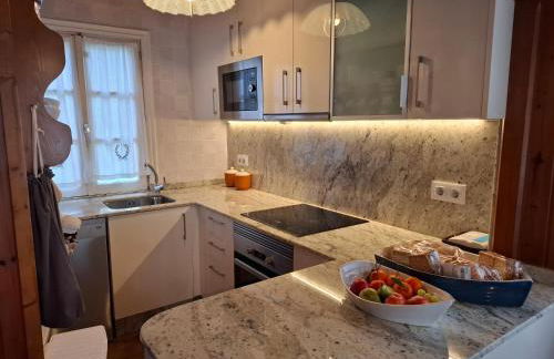 Casa de madera sobre el mar - Foto 17