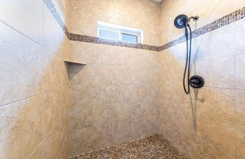 Hilltop Hideaway-Rest, Relax, Reconnect! - Foto 58