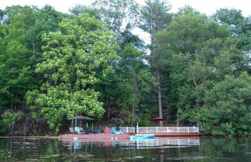 3 Acre Lake Paradise Swimming Pool & Jacuzzi HotTub! - Foto 1