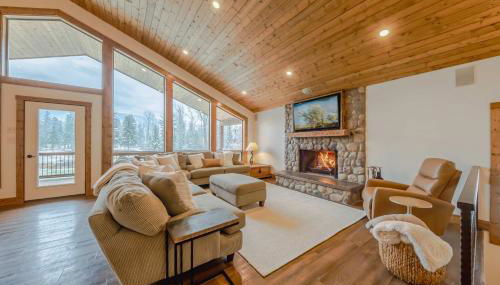 Flathead River Retreat Fit For 15 - Foto 3