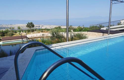Villa Suzi - Family Farm Stay with Donkeys, Pool and Sea View near Rijeka - Photo 22