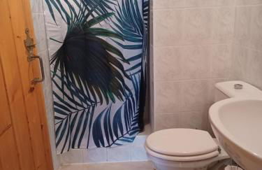 Wisteria Cottage at Gites de la Vienne - Foto 8