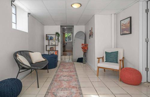 Family Retreat in Birmingham, 7BR 4BA - Photo 18