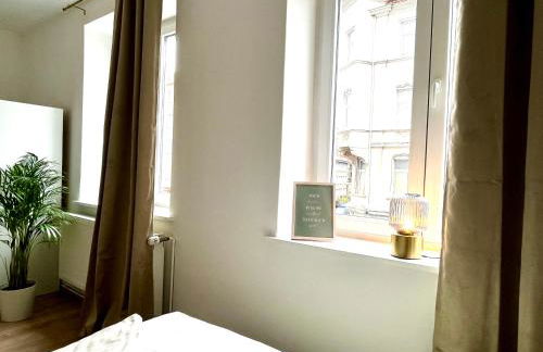 Design Apartment - Parking - Kingsize-Bett - 2x Bad - Zentrum - Foto 4