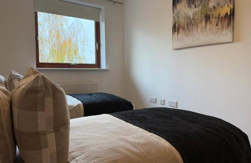 2 Bedroom Flat Free Parking Close to Gatwick - Foto 17