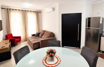 Casa Jack&Mari c ar-condicionado, Wi-Fi e churrasqueira, 600m da praia, 2 quartos sendo 1suíte, até 8 pessoas - Foto 4