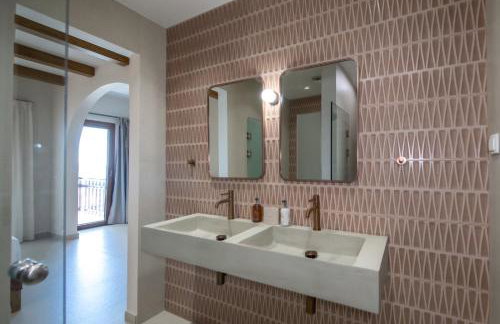 ARGO Luxury Suites - Photo 34