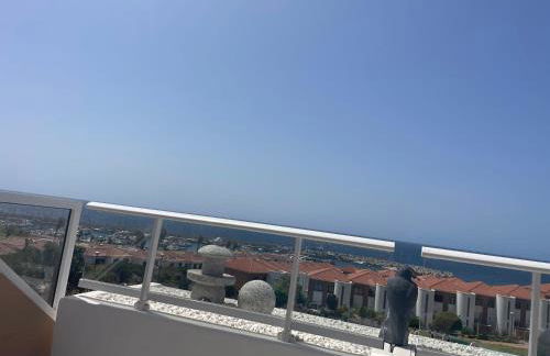 Stunning 2 bedroom apartment with full view of the sea and marina , full sun - Foto 19