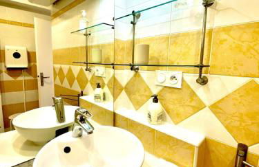 AZUR Appartement avec vue sur l'île de Port Cros - Foto 10