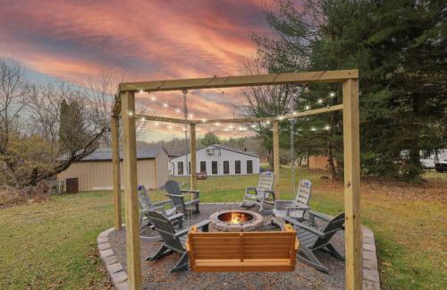 (NEW) Blue Mtn Poconos Retreat Htd pool pet frndly - Foto 3