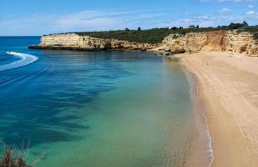 Elegant Apartment Overlooking Historic Loulé - Photo 4