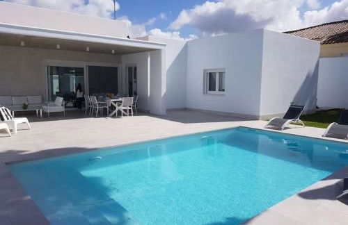 CHALET ARRILUCE Plaza de parking gratis en la playa - Foto 1