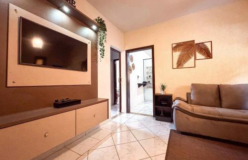 Casa espaçosa com churrasqueira - Foto 6