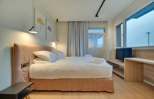 Nomads Lux Studios & Business Center - Photo 53