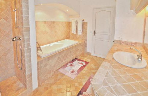 Amazing Home In Sainte Maxime - Foto 33