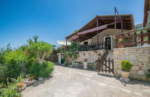 Gioia Traditional House - Photo 49