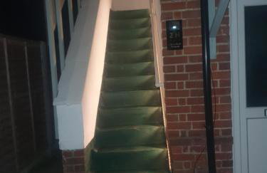 Luxury Smart 1-Bedroom Residence, Windsor,Slough, Sleeps 4, Garden, Parking - Foto 20
