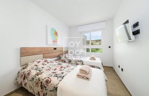 Flamenco Garden, design apt, heated pool, at La Finca Golf Resort - By Oyoostays - Foto 12