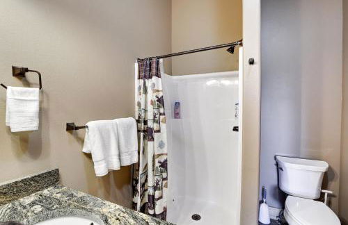 Lead Home with Pool Access 3 Mi to Terry Peak Mtn! - Foto 21