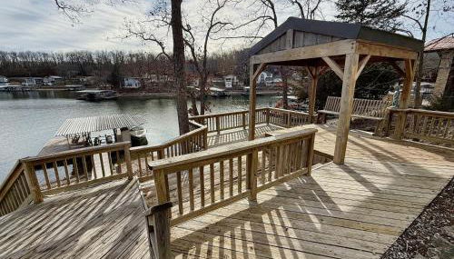 Fox's Den Your Lakefront Escape with Dock and Stunning Views - Foto 3