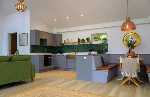 ''The Den'' Lakeview Apartment at Watersedge - Foto 9