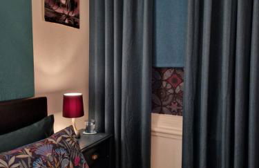 West Street Views #1 - Peaceful town centre apartment - Photo 25