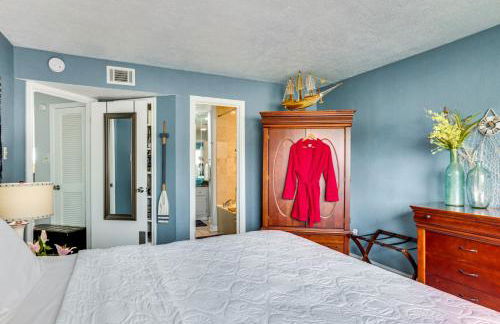 Resort-Style Lake Conroe Retreat with Balcony and View - Photo 18