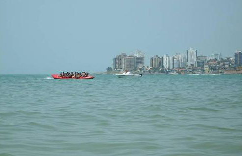 Edf Gil Nogueira-Praia Morro-Guarapari-3º Andar-APTO FTE-SOL MANHA-Piscina-Sauna-02 quartos com Ar -TV Tela Plana-Wi-Fi-Varanda Gourmet -Tela de Proteção - Purificador Água-Airfray-Dois elevadores-01 Garagem-Portaria 24 horas-50 mts da Praia do Morro - Photo 26