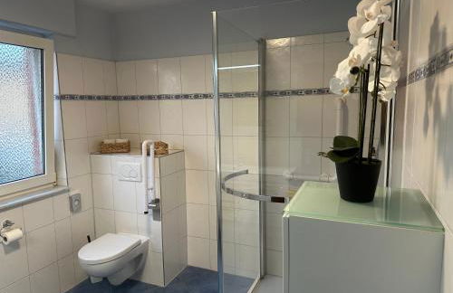 Be like your home! Familienhaus mit Garten & Netflix, Phantasialand nah - Foto 11