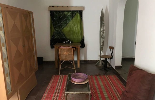 Picturesque Studio Apartment - Photo 1