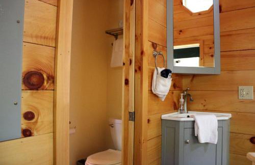 Breathtaking Tree House Rental near Charleston, West Virginia - Foto 16