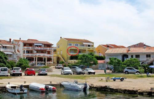 Apartments by the sea Kustici, Pag - 4104 - Foto 1