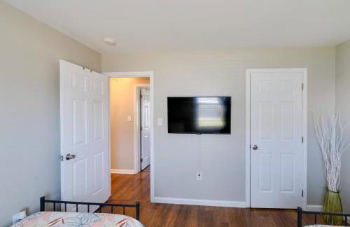 Milton Getaway Near Beach with Deck and Yard - Foto 25