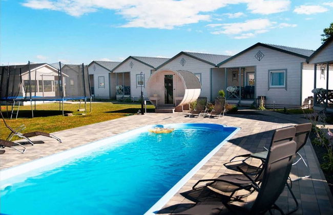 Holiday Homes With Pool, Sauna and Jacuzzi - Foto 1